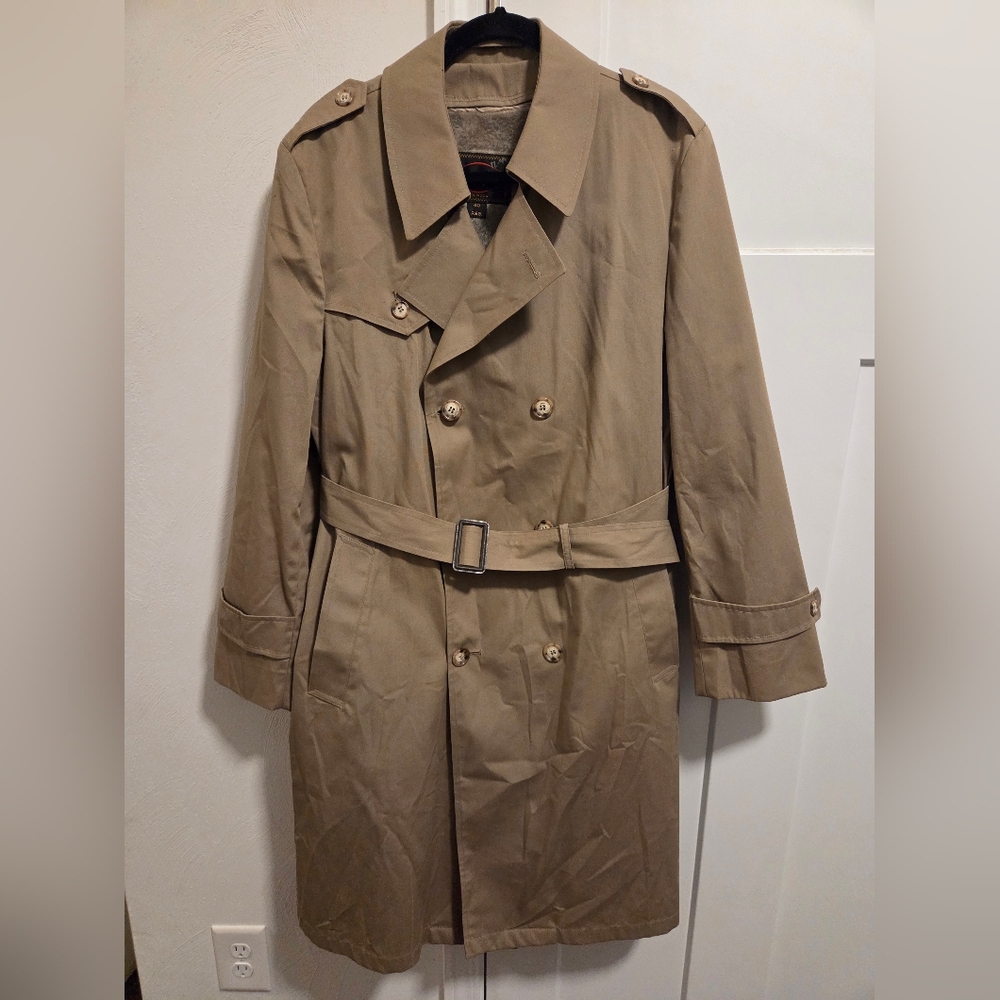 Vintage Botany 500 Long Tan Trench Coat Men's Size Large